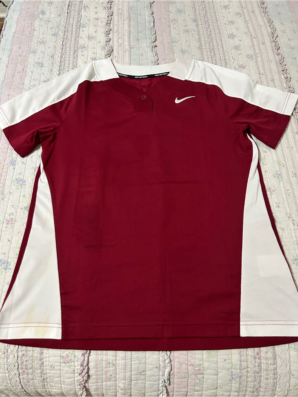 Nike Women’s Maroon and White Short-Sleeve Athletic Jersey